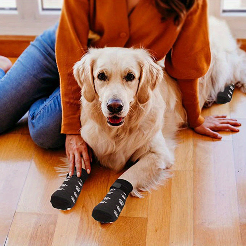 Protect Your Pet's Paws With These Non-Slip Outdoor Socks - 4pcs For Dog & Cat!
